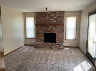 2001 SW Belle Ave #5, Topeka, KS 66604