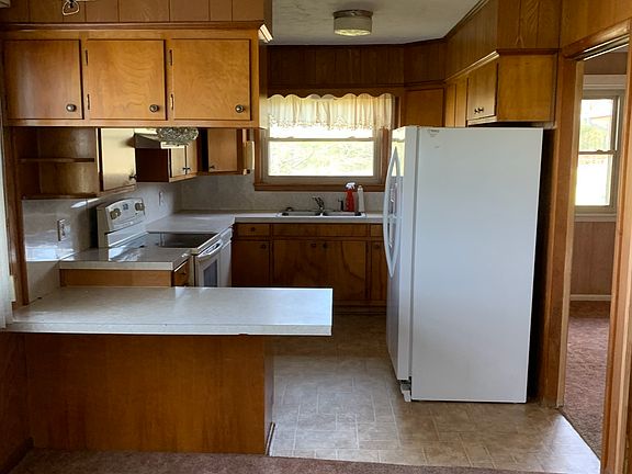 3rd image of 1375 County Road 3500