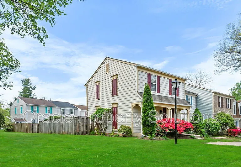 17429 Gallagher Way — Photo 3