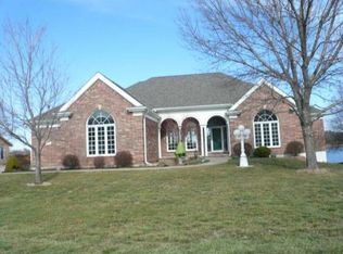 4513 SW Gull Point Dr, Lees Summit, MO 64082