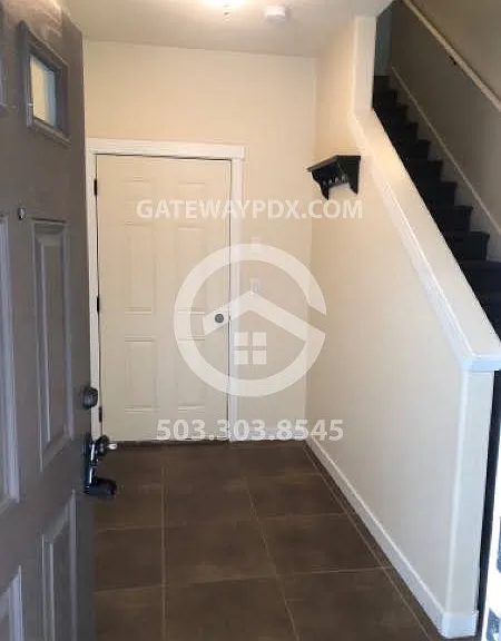 8041 NE Miriam Way — Photo 3