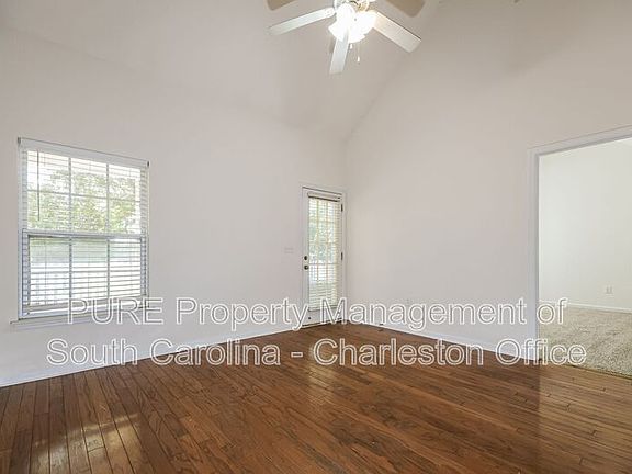 3rd image of 169 Dorothy Dr