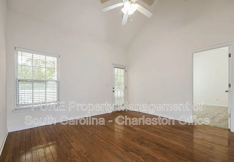 169 Dorothy Dr — Photo 3