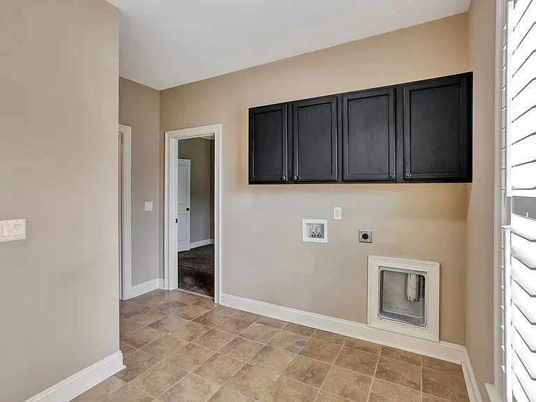 258 Silver Cypress Cir — Photo 34