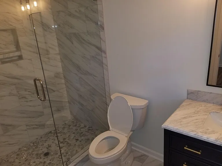 312 W Downing Ct — Photo 18