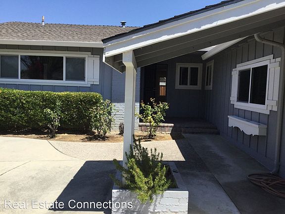 2nd image of 2380 Briarwood Dr