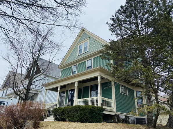 1032 E Idaho St, Milwaukee, WI 53207