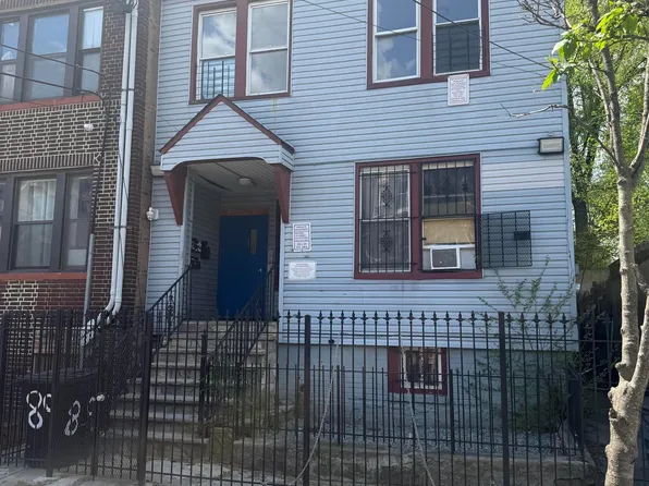 89 Bostwick Avenue image 1 of 9