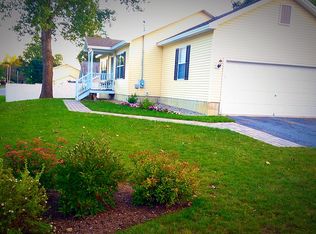 27 Arlington St, Glens Falls, NY 12801