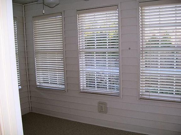 4th image of 3215 Salem Cove Trl SE