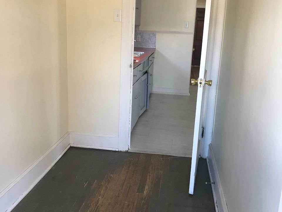 1st image of 1101 Broad St