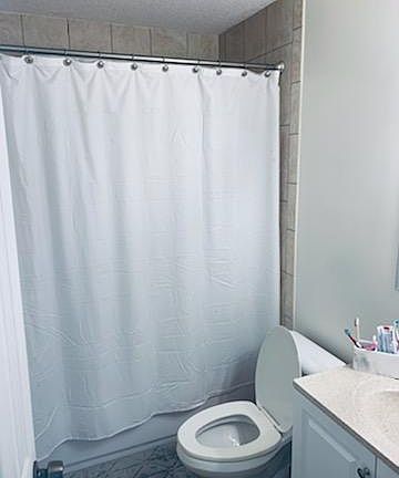 2nd image of 840 Center Ave APT 12