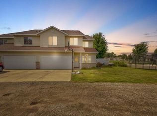 715 Escalade Ln SE, Owatonna, MN 55060
