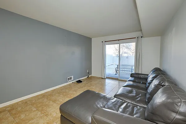 Sold by Prime Realty | media 18