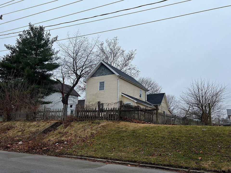 2nd image of 2812 S Lincoln Blvd