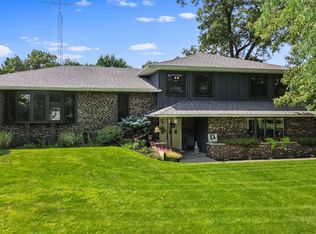 10798 Bunker Dr, Demotte, IN 46310