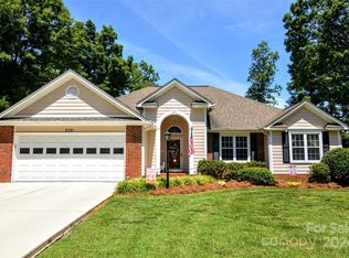 2021 Olde Towne Dr, Monroe, NC 28110