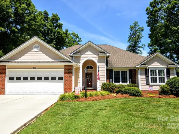 2021 Olde Towne Dr, Monroe, NC 28110