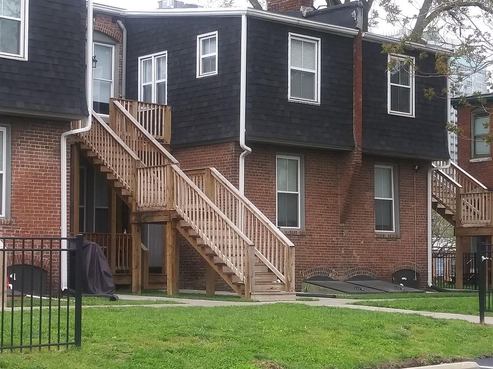 1st image of 608 W Breckinridge St #616