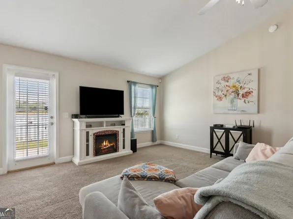 105 Weeping Willow Way, Kingsland, GA 31548