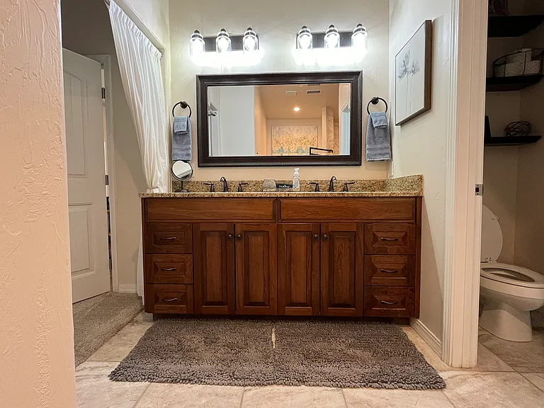 2502 W Centre Ave — Photo 16