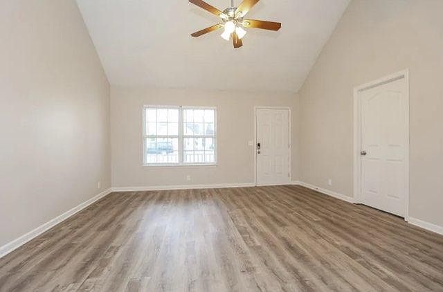 1st image of 2923 Weybridge Dr