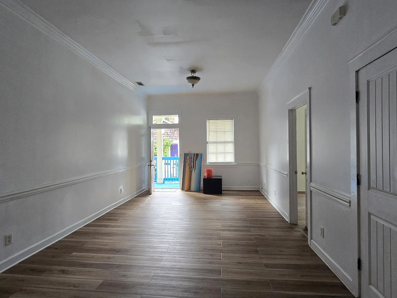 2 bed, 975 sqft, $1,700 — Photo 2