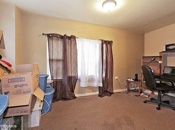 5th image of 9711 S Avenue J