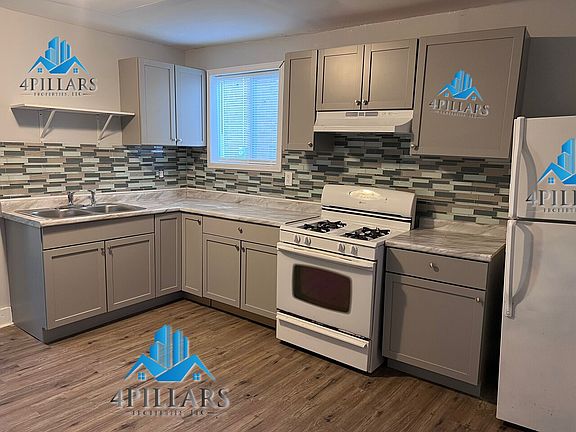 2nd image of 523 W Columbus Dr Floor 1