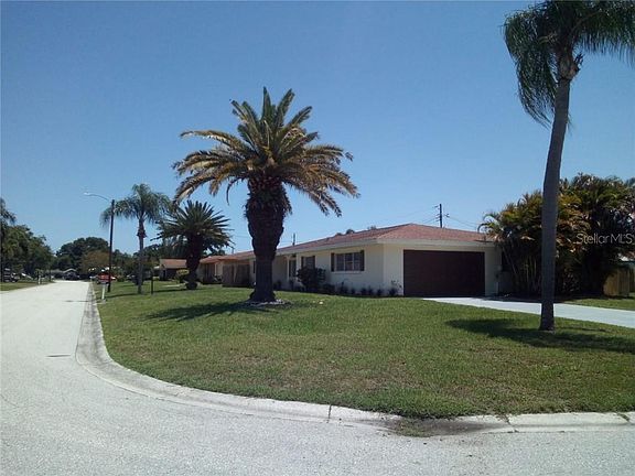 2nd image of 2525 Juniper Pl