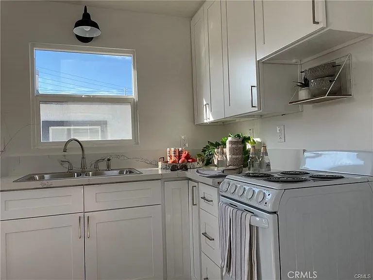 10098 Campbell Ave #4 — Photo 13