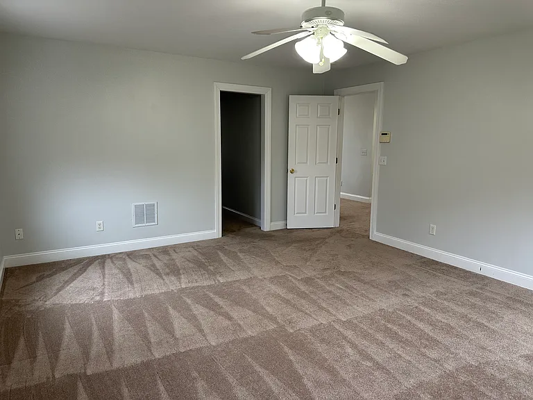 128 Center Rd — Photo 24