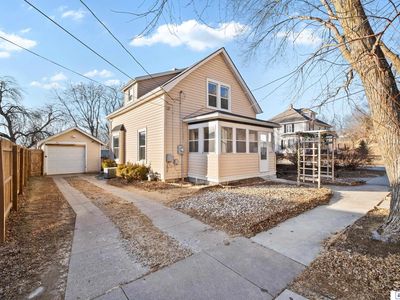916 High St, Council Bluffs, IA, 51503