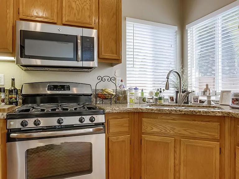 10019 Kika Ct — Photo 37