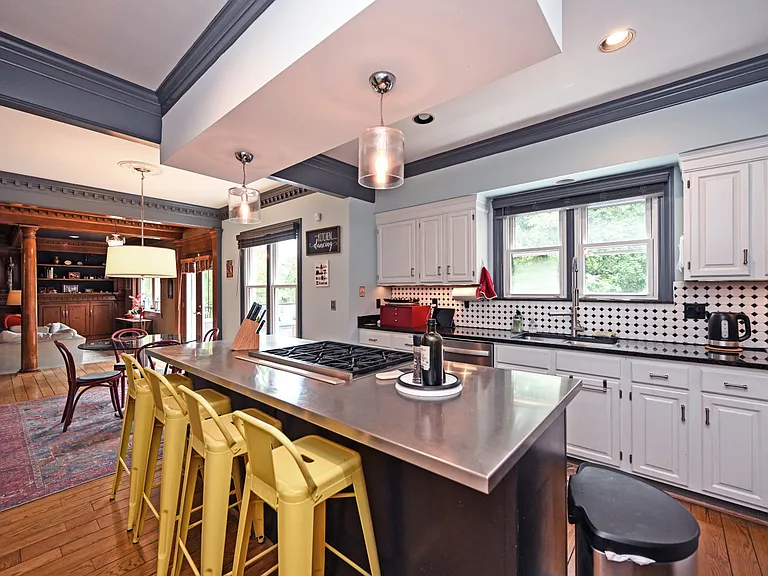 12046 Timberlake Dr — Photo 24