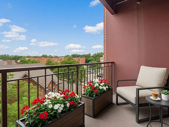 5th image of 1650 Riverwoods Dr Unit 402