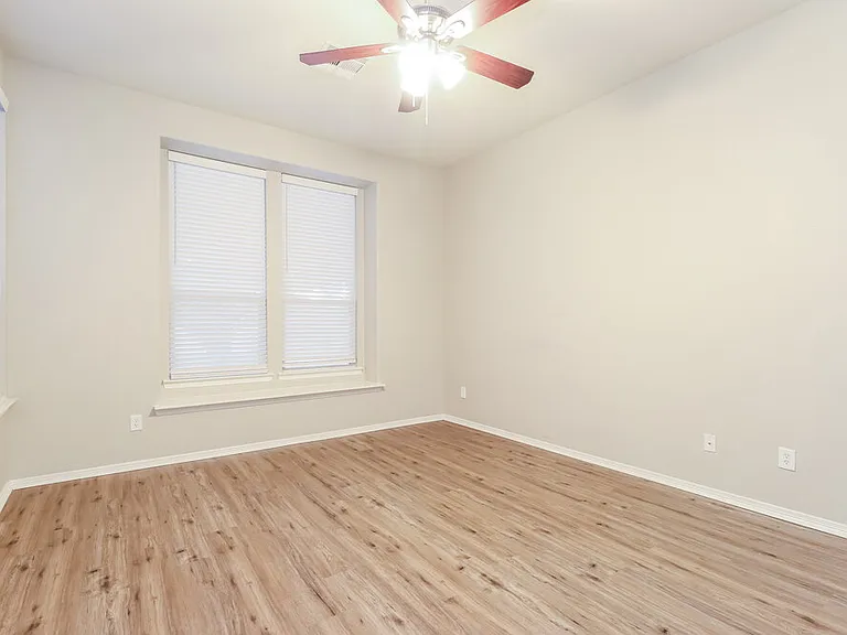 2307 Jefferson Crossing Dr — Photo 10