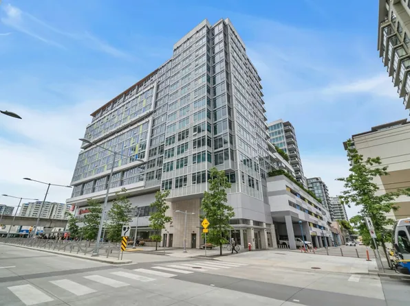 6288 No 3 Rd #902, Richmond, BC V6Y 2B2
