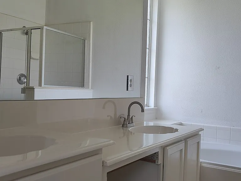 1412 Brenda Ln — Photo 36