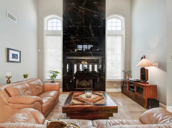 35 S Rue Charles, San Antonio, TX 78217