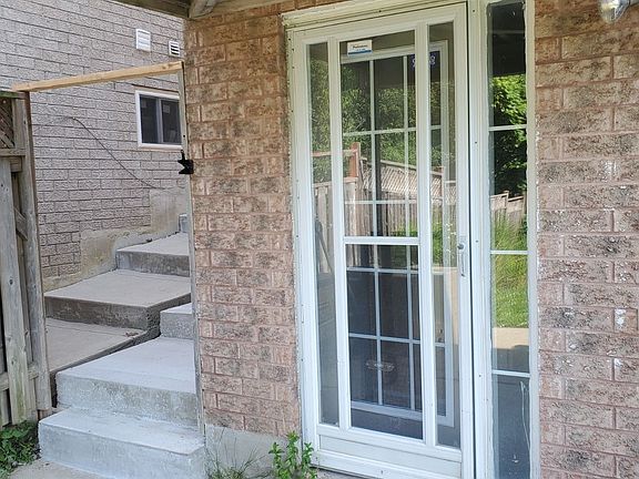 3rd image of 43 Eastview Gate