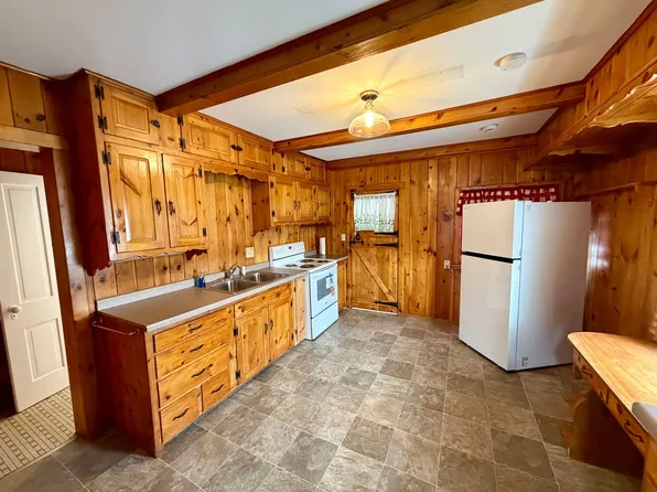 407 N State St, 407 N State St, Merrill, WI 54452