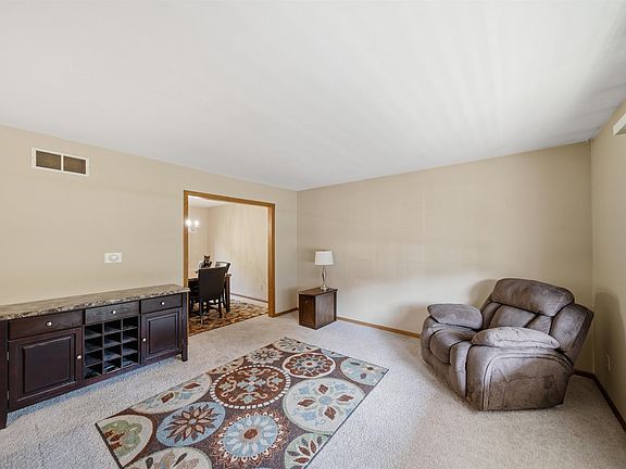 4th image of 6022 W Ridgecrest Cir