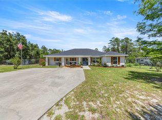 495 Fisher Rd, Ocklawaha, FL 32179