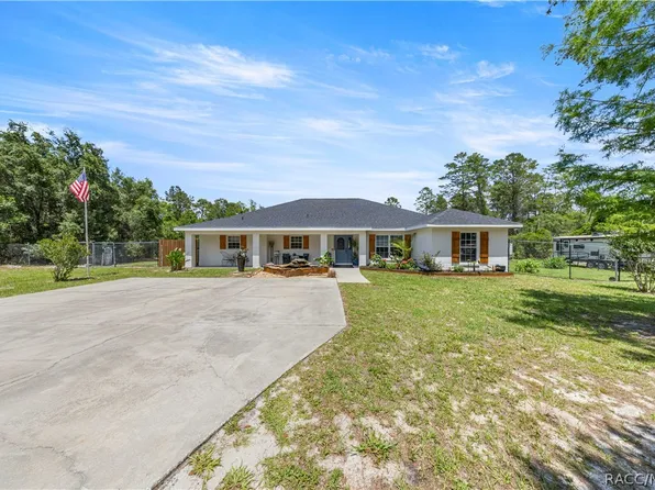 495 Fisher Rd, Ocklawaha, FL 32179