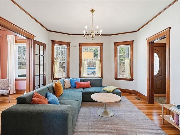 5th image of 42 Lagrange St #U1