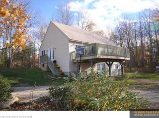 6 Christmas Tree Ln, Raymond, ME 04071