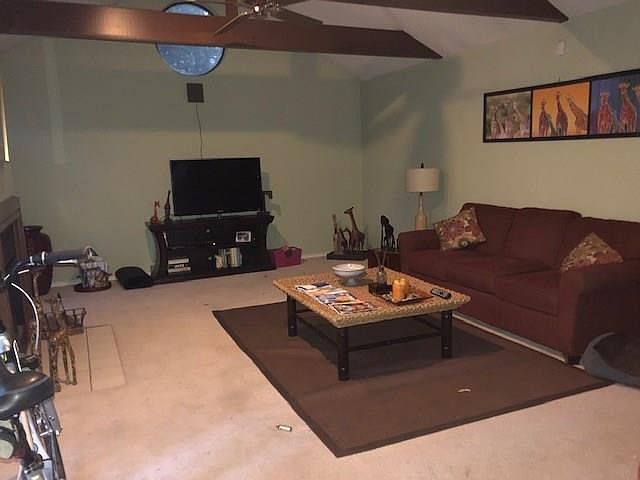 2nd image of 2848 Lee St
