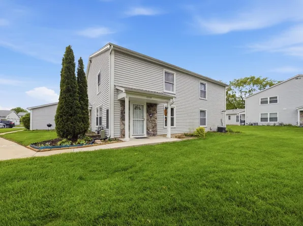 1331 N Glen Cir APT D, Aurora, IL 60506