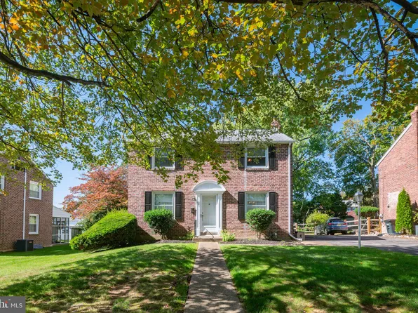 56 Worrell Dr, Springfield, PA 19064